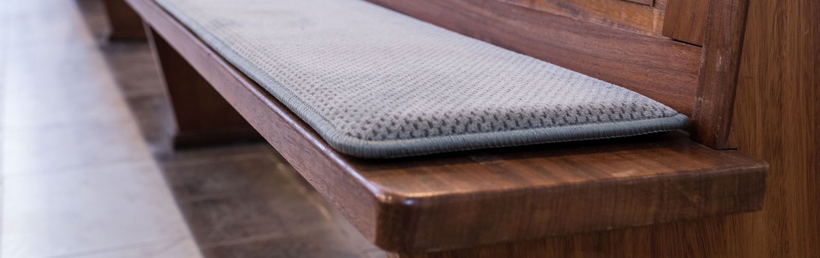 church bank heated pew runner Thermoplush 230 Volt crushed velvet Wadern